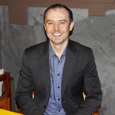 Dr. Vitor Pinho - Médico em ribeirão preto